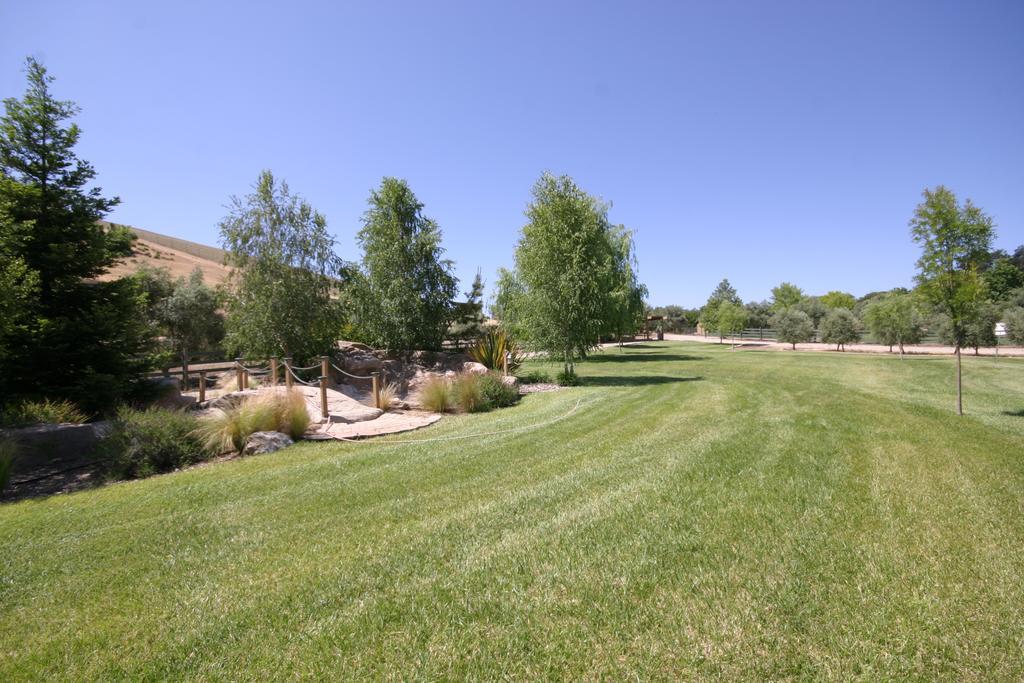 The Eden House Vineyard Hotel Templeton Exterior photo